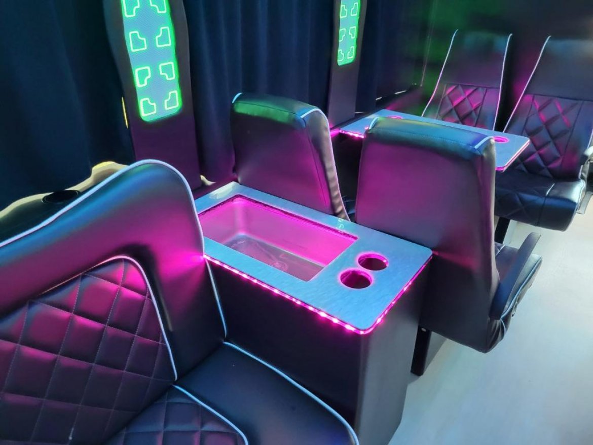 Limo Bus for Sale in fontana, CA - Photo 17
