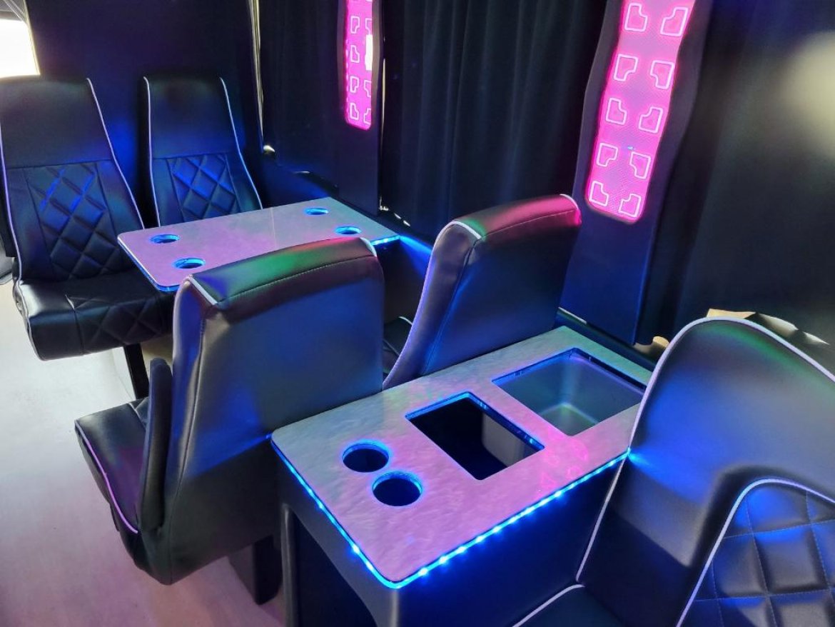 Limo Bus for Sale in fontana, CA - Photo 18