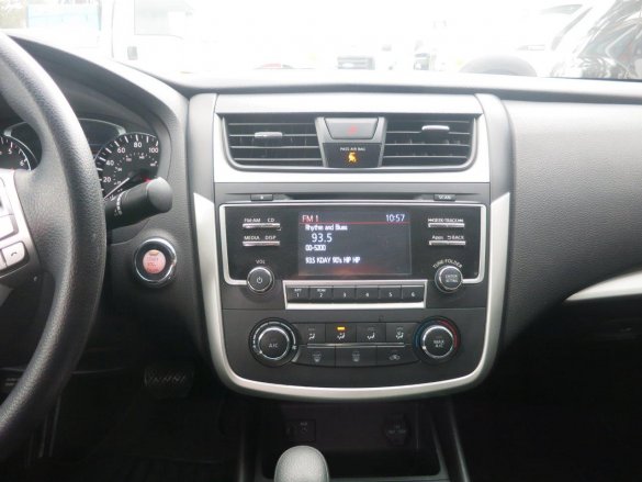 2016 Nissan Altima Sedan for Sale in Carson, CA - Photo 2