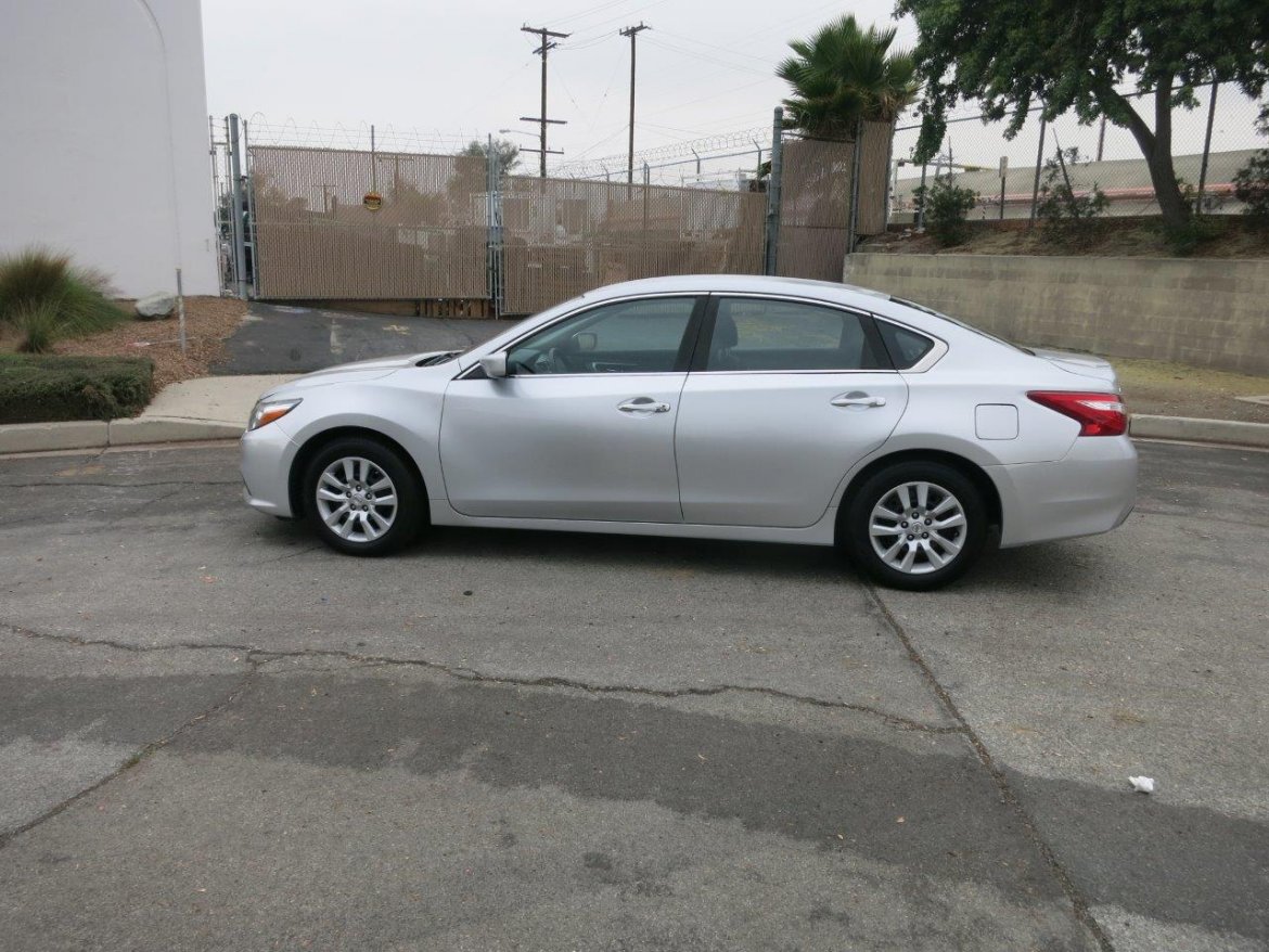 Sedan for Sale in Carson, CA - Photo 8
