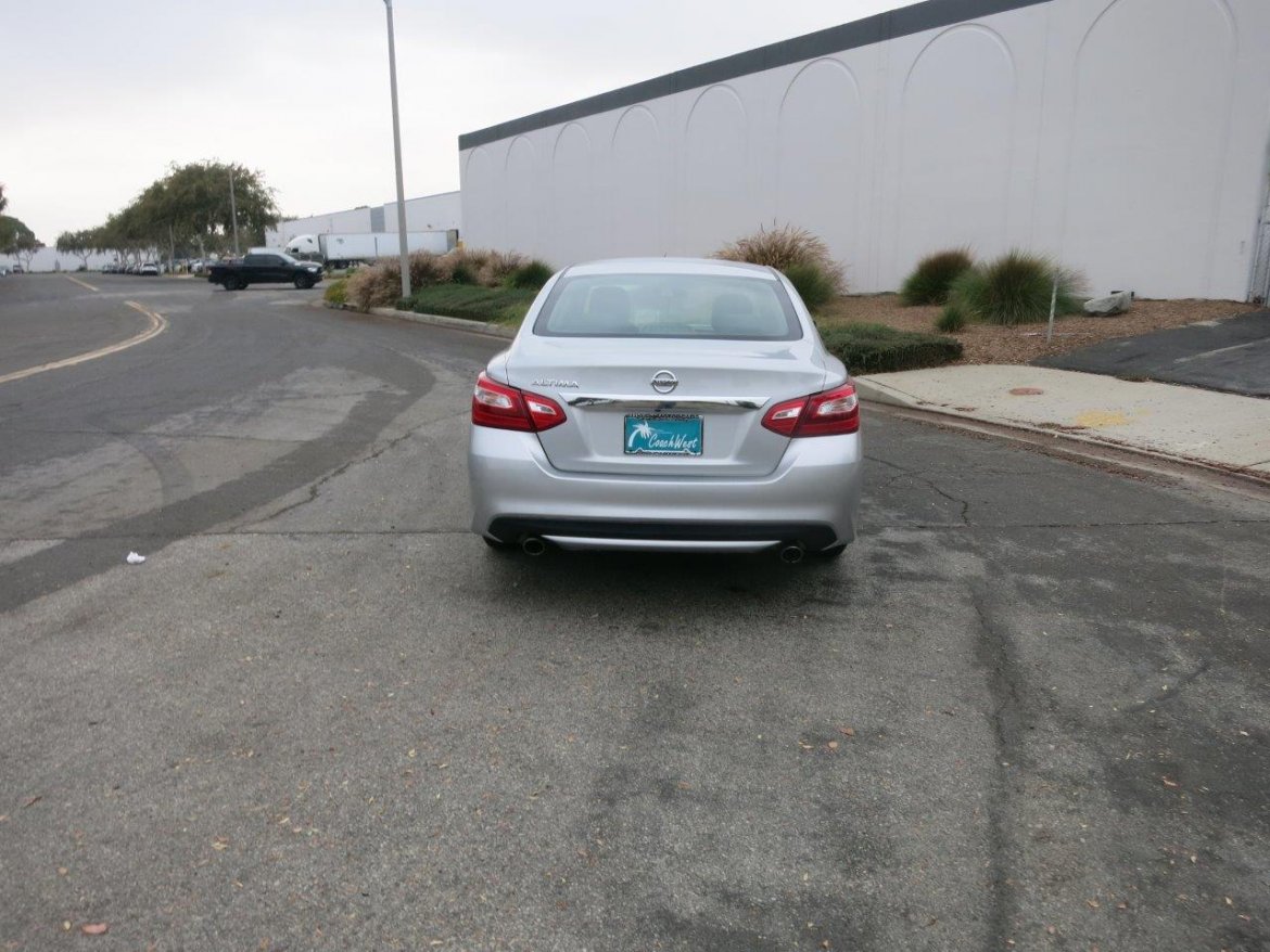 Sedan for Sale in Carson, CA - Photo 10