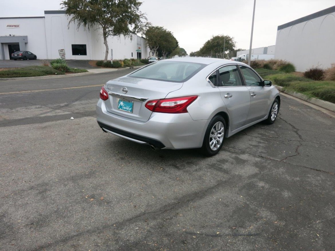 Sedan for Sale in Carson, CA - Photo 11