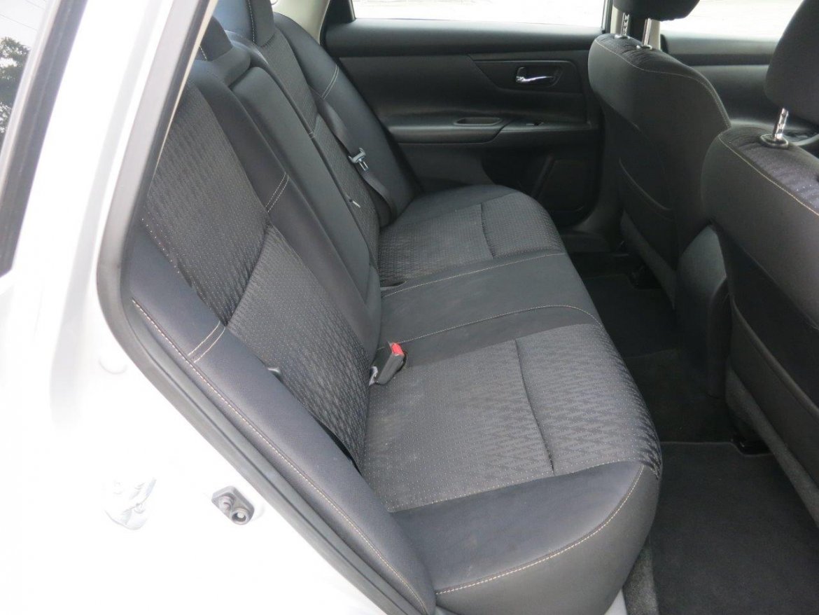 Sedan for Sale in Carson, CA - Photo 17