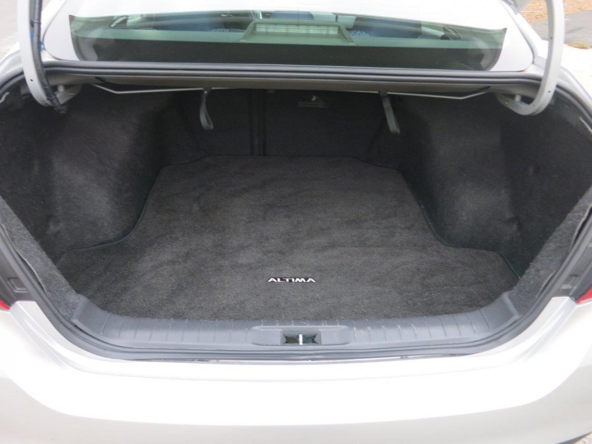 Sedan for Sale in Carson, CA - Photo 20