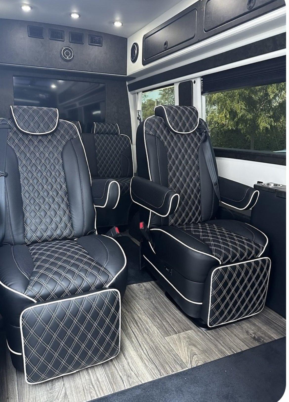 CEO SUV Mobile Office for Sale in North Central, IL - Photo 8