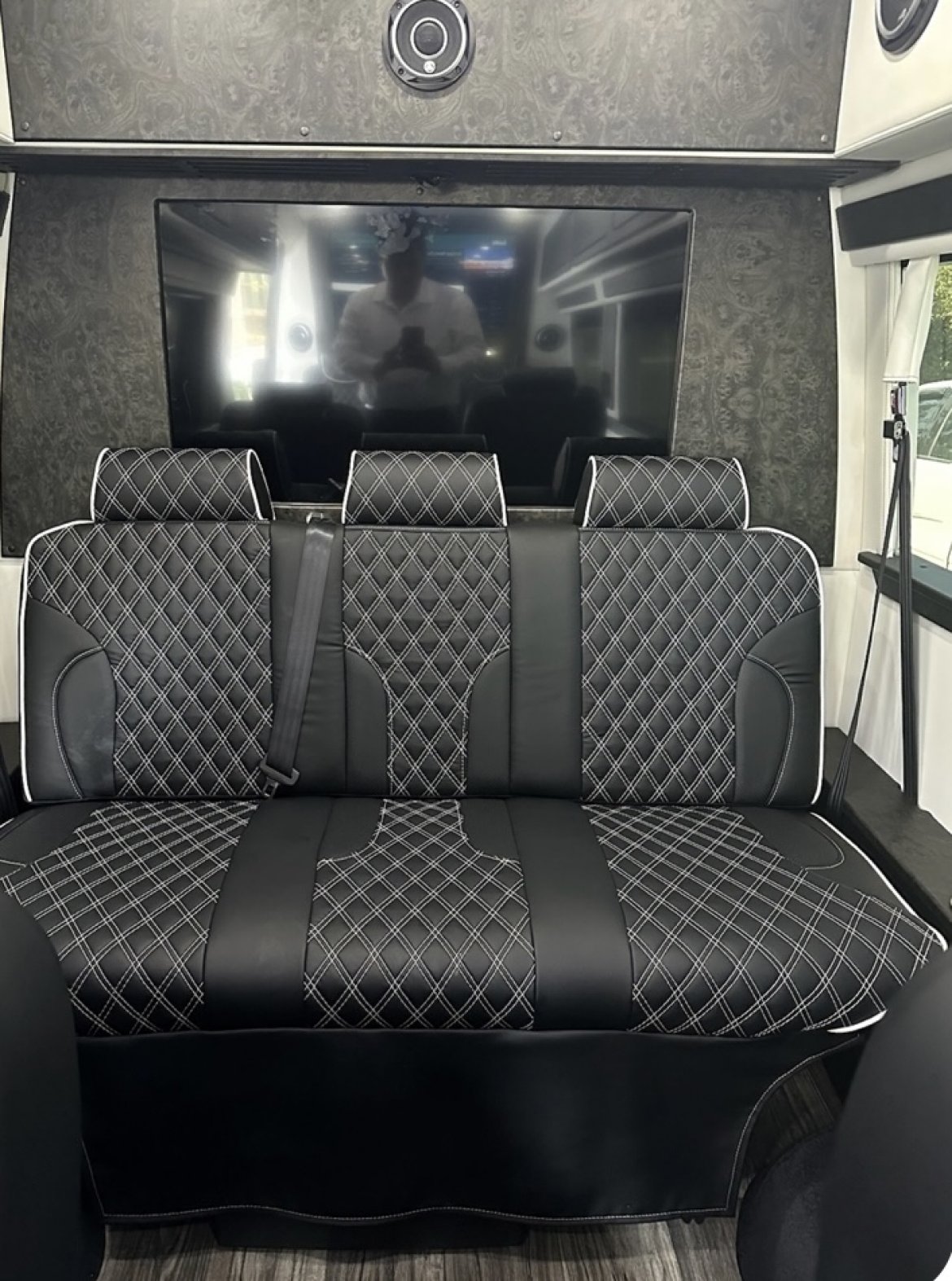 CEO SUV Mobile Office for Sale in North Central, IL - Photo 19