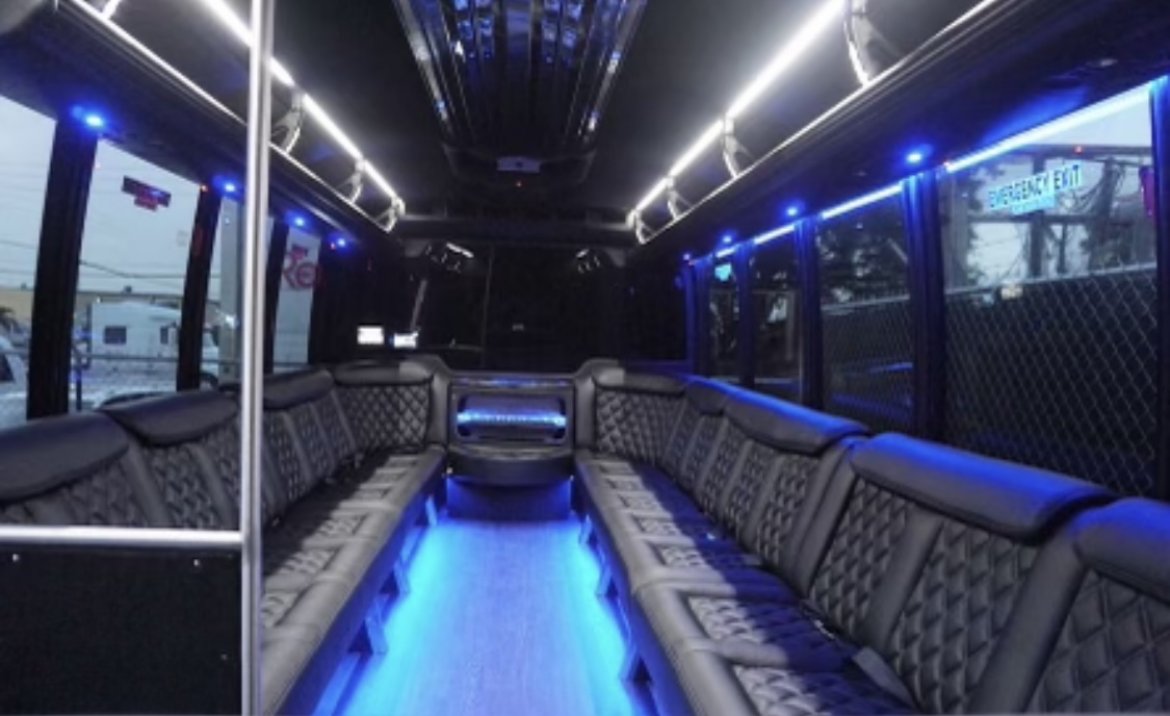 CEO SUV Mobile Office for Sale in North Central, IL - Photo 21