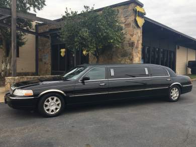 2007 Lincoln Town Car Limousine for Sale in Richmond, Virginia, US - Photo 3