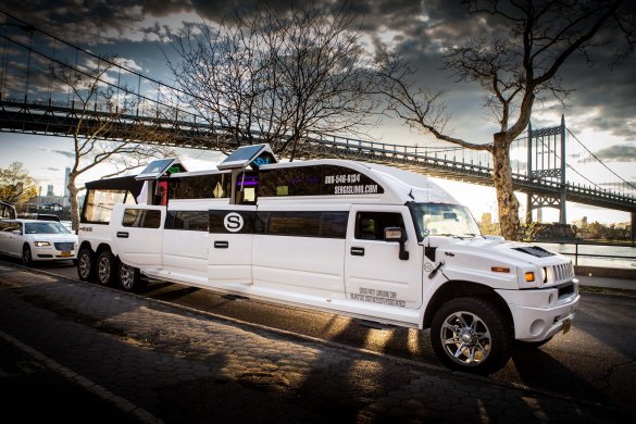 2008 TopLimo HUMMER H2 SUV Stretch