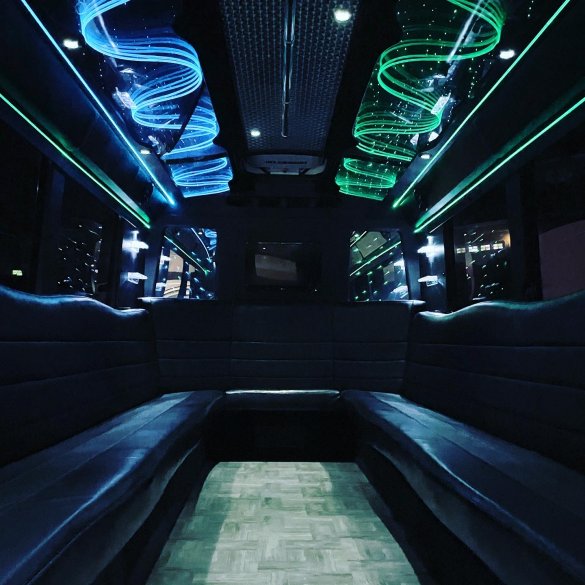 2008 Chevrolet Chevy 3500 Limo Bus for Sale in napa, CA - Photo 2