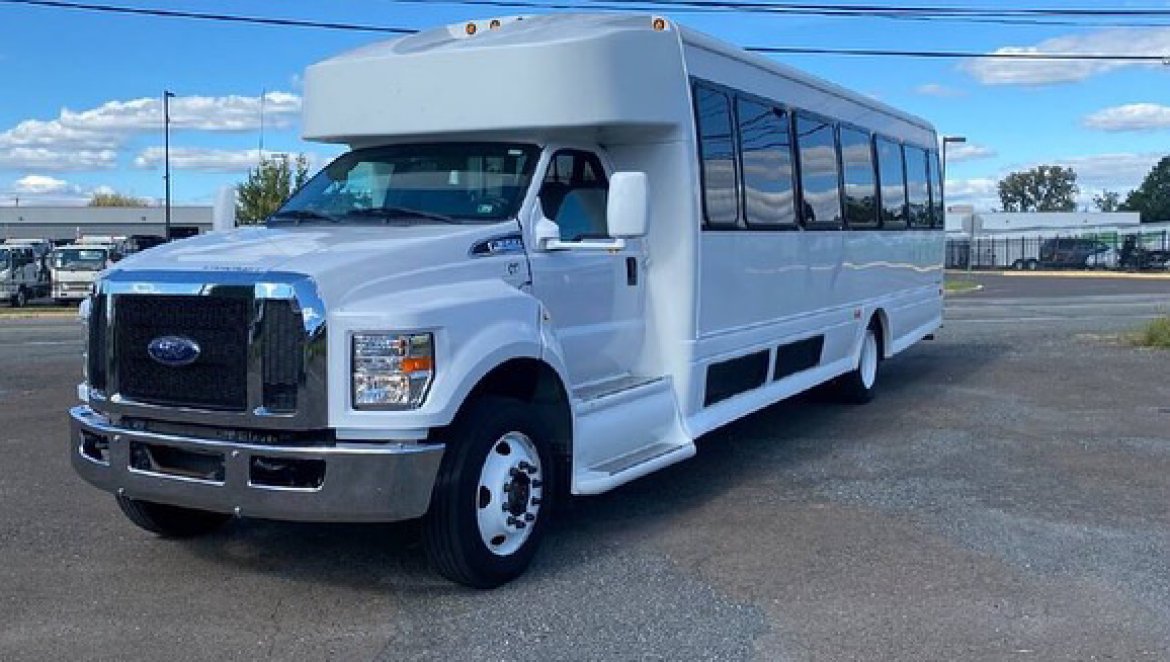 Limo Bus for sale: 2016 Ford F650 33&quot;
