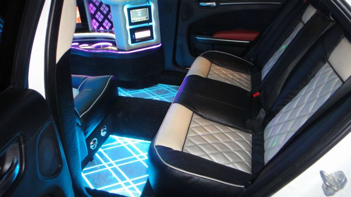 Photo of Limousine for sale: 2015 Chrysler 300 by TopLimo