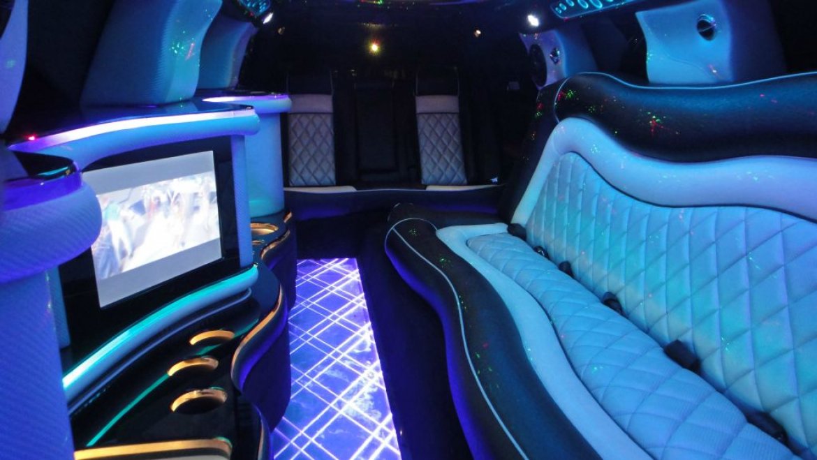 Photo of Limousine for sale: 2015 Chrysler 300 by TopLimo