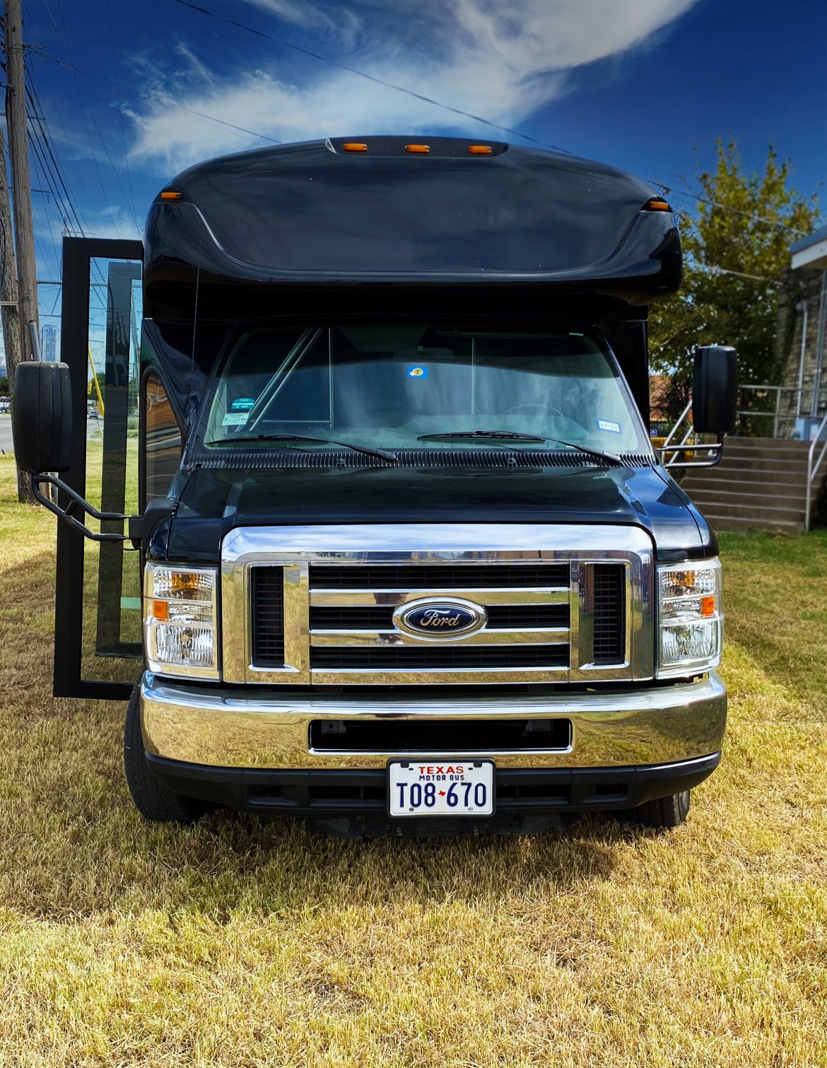 Limo Bus for Sale in Dallas, TX - Photo 4