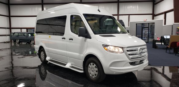 2022 Mercedes-Benz Sprinter 144" Daycruiser With Bath Sprinter for Sale in Houston, TX - Main Photo
