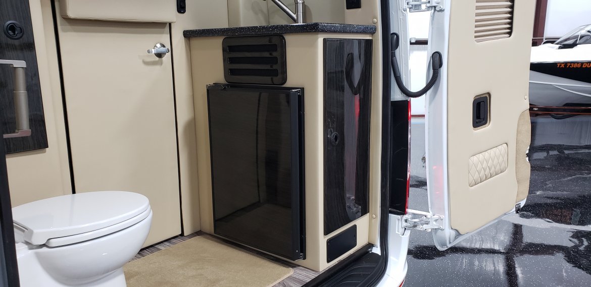 Sprinter for Sale in Houston, TX - Photo 18
