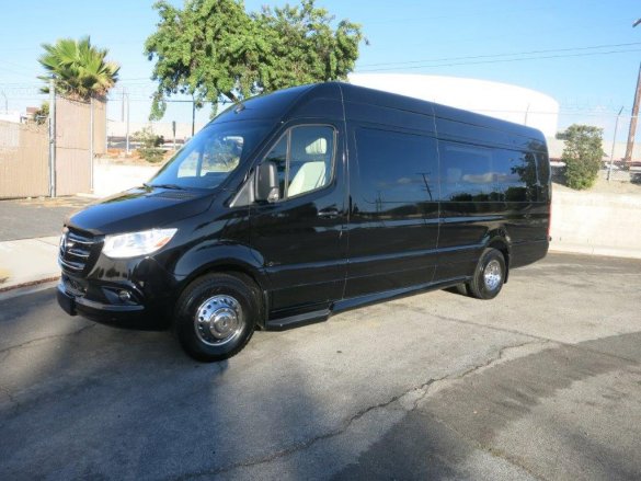 2020 Mercedes-Benz Sprinter Diplomat Sprinter for Sale in Carson, CA - Photo 3
