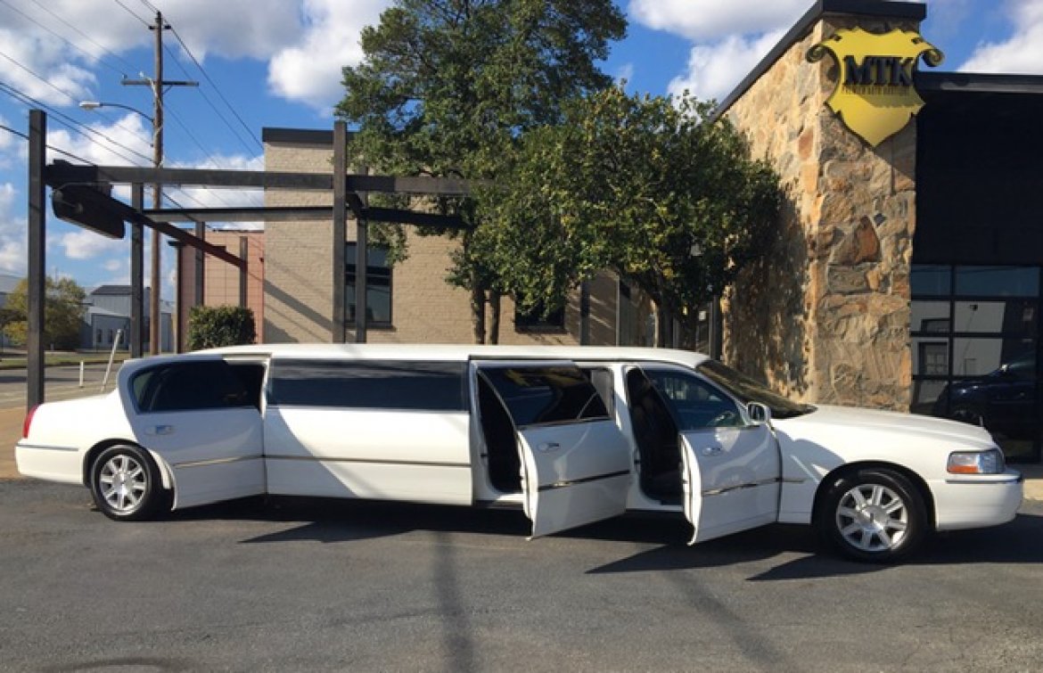 Limousine for sale: 2011 Lincoln Town Car 5Door 120&quot; by Tiffany