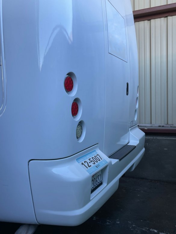 2014 Freightliner M2 Executive Shuttle for Sale in ANAHEIM, CA - Photo 3