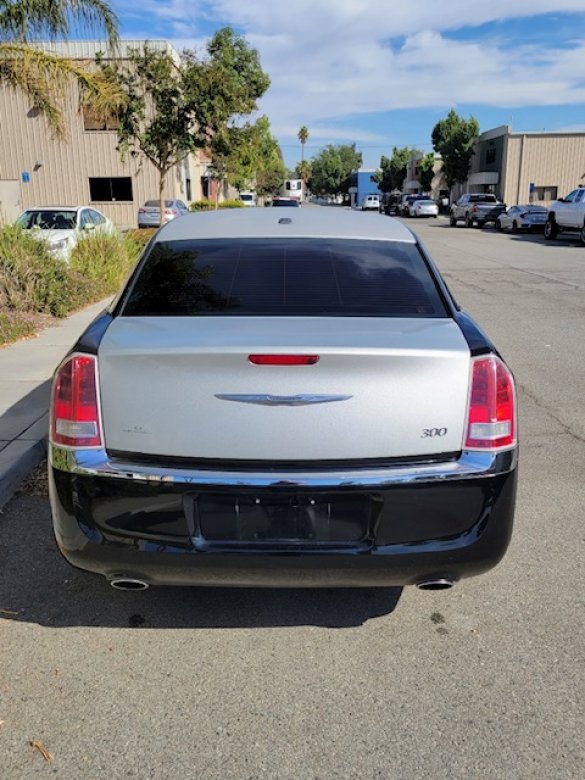 2013 Chrysler 300 Limousine for Sale in fontana, CA - Photo 2