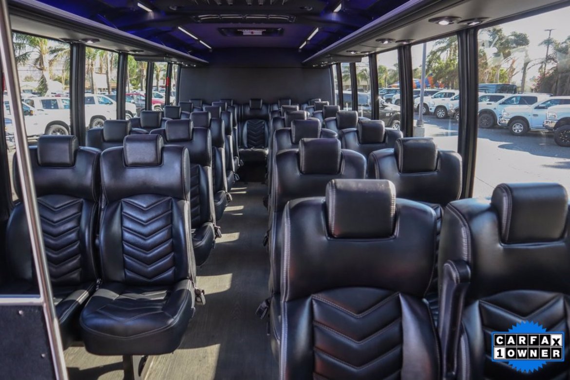Executive Shuttle for Sale in Anahiem, CA - Photo 6