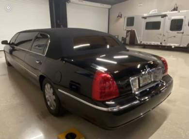 2008 Lincoln Town Car Limousine for Sale in Richmond, Virginia, US - Photo 4