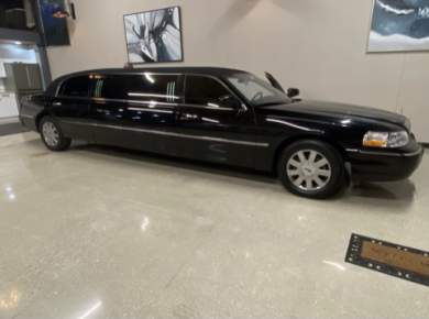 2008 Lincoln Town Car Limousine for Sale in Richmond, Virginia, US - Photo 3