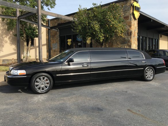 2008 Lincoln Town Car Limousine for Sale in Richmond, VA - Main Photo