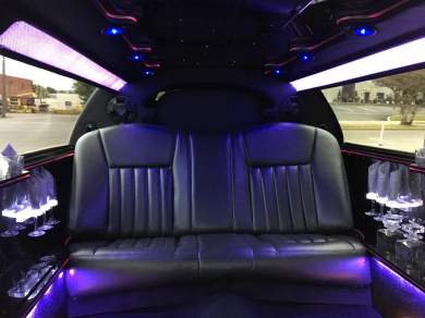 2008 Lincoln Town Car Limousine for Sale in Richmond, VA - Photo 2