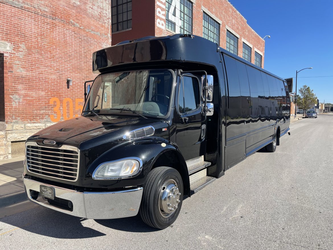 Shuttle Bus for Sale in Springfield, MO - Photo 10