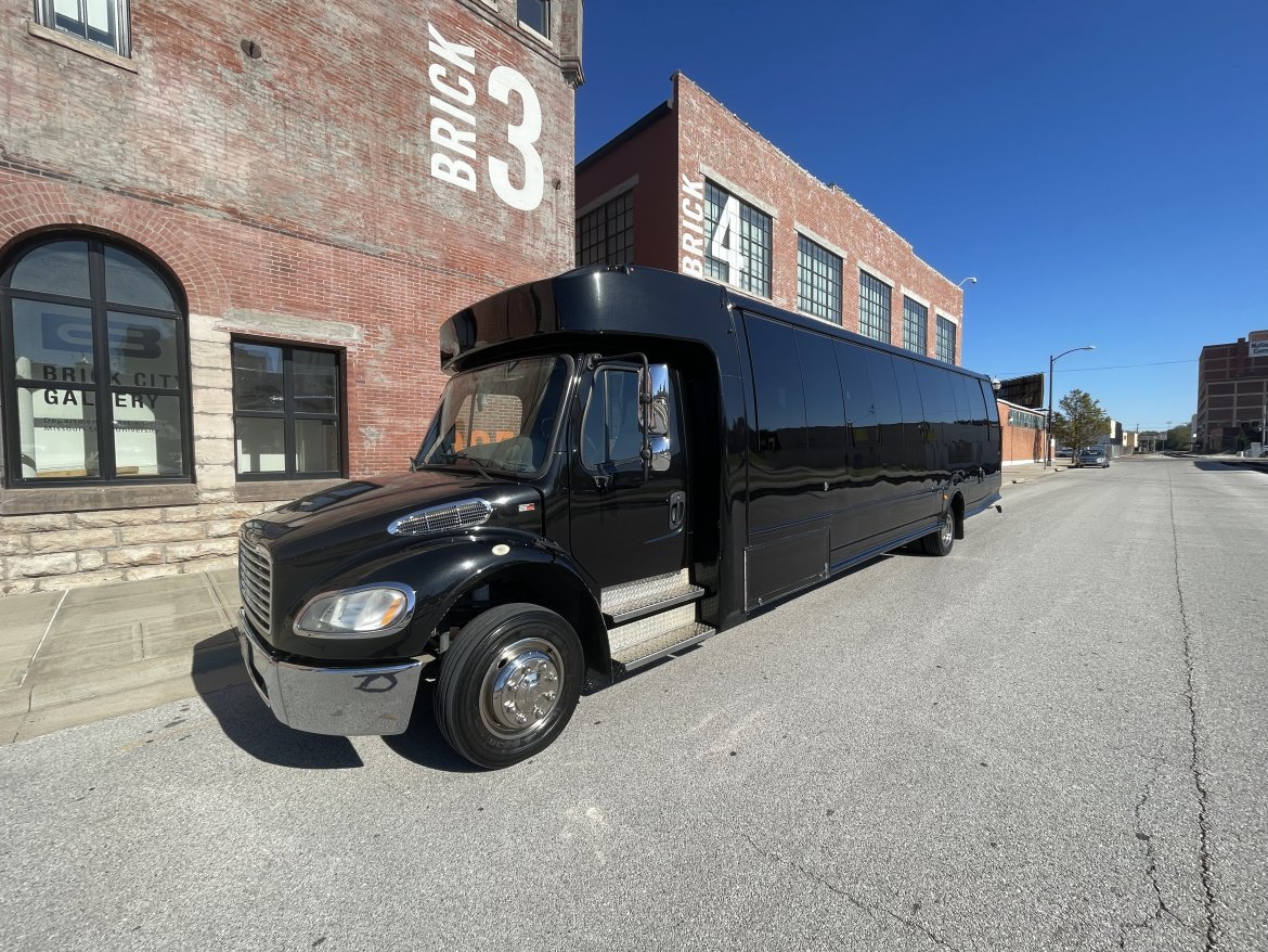 Shuttle Bus for Sale in Springfield, MO - Photo 14