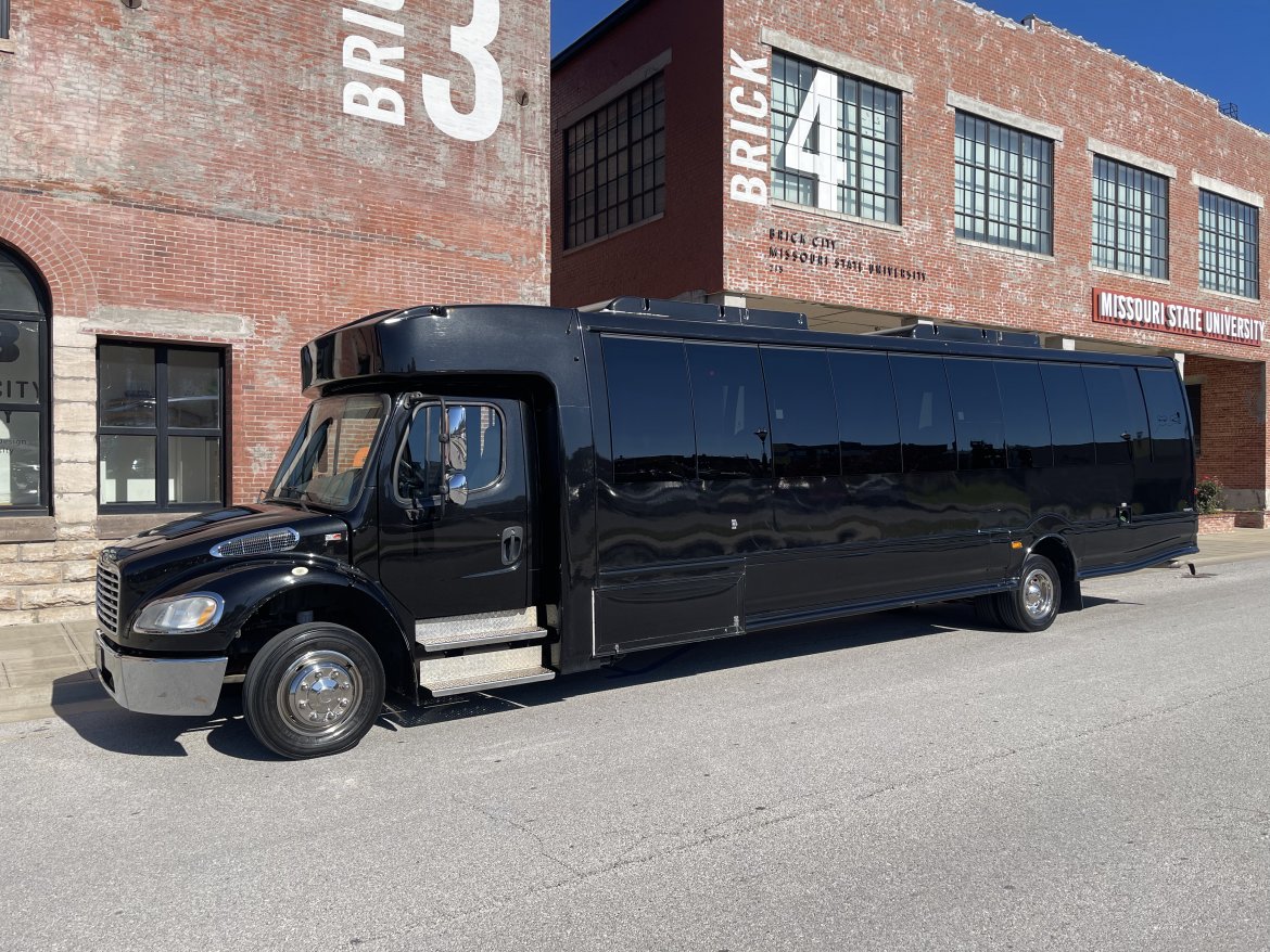 Shuttle Bus for Sale in Springfield, MO - Photo 15