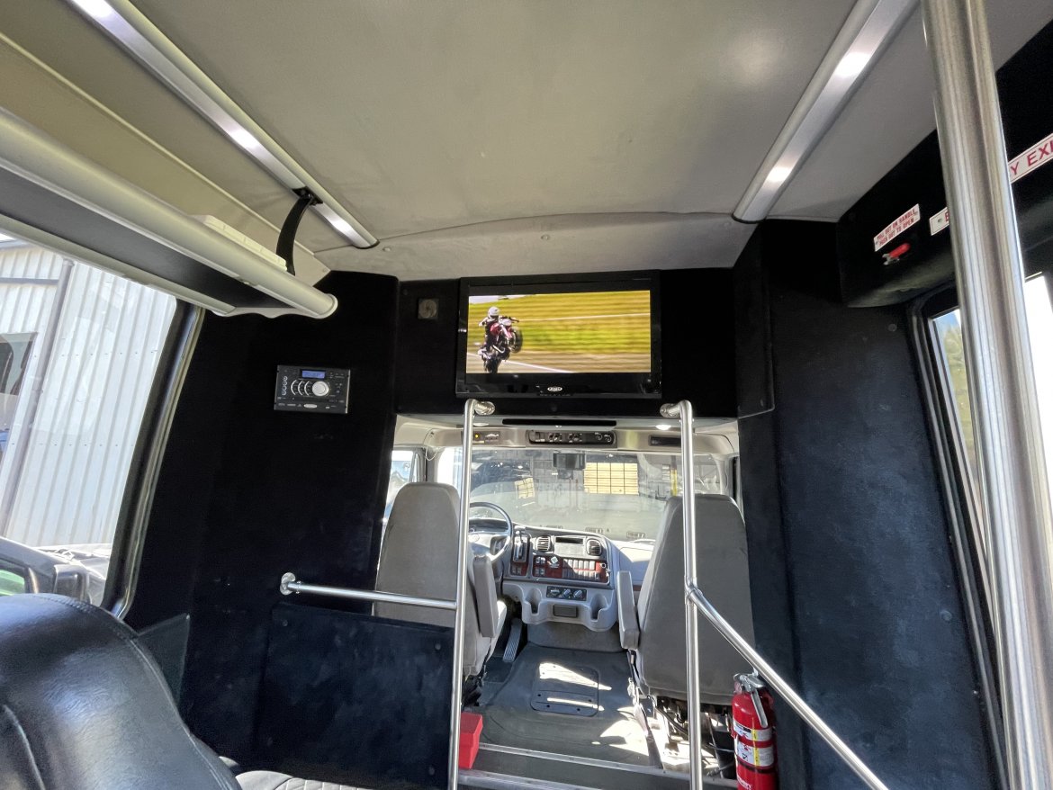 Shuttle Bus for Sale in Springfield, MO - Photo 25