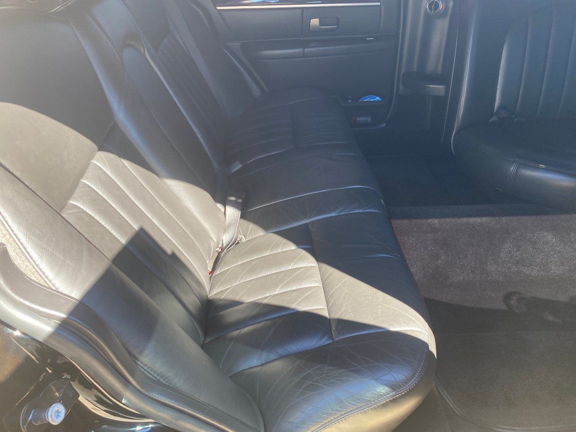 Limousine for Sale in Carrollton, GA - Photo 7