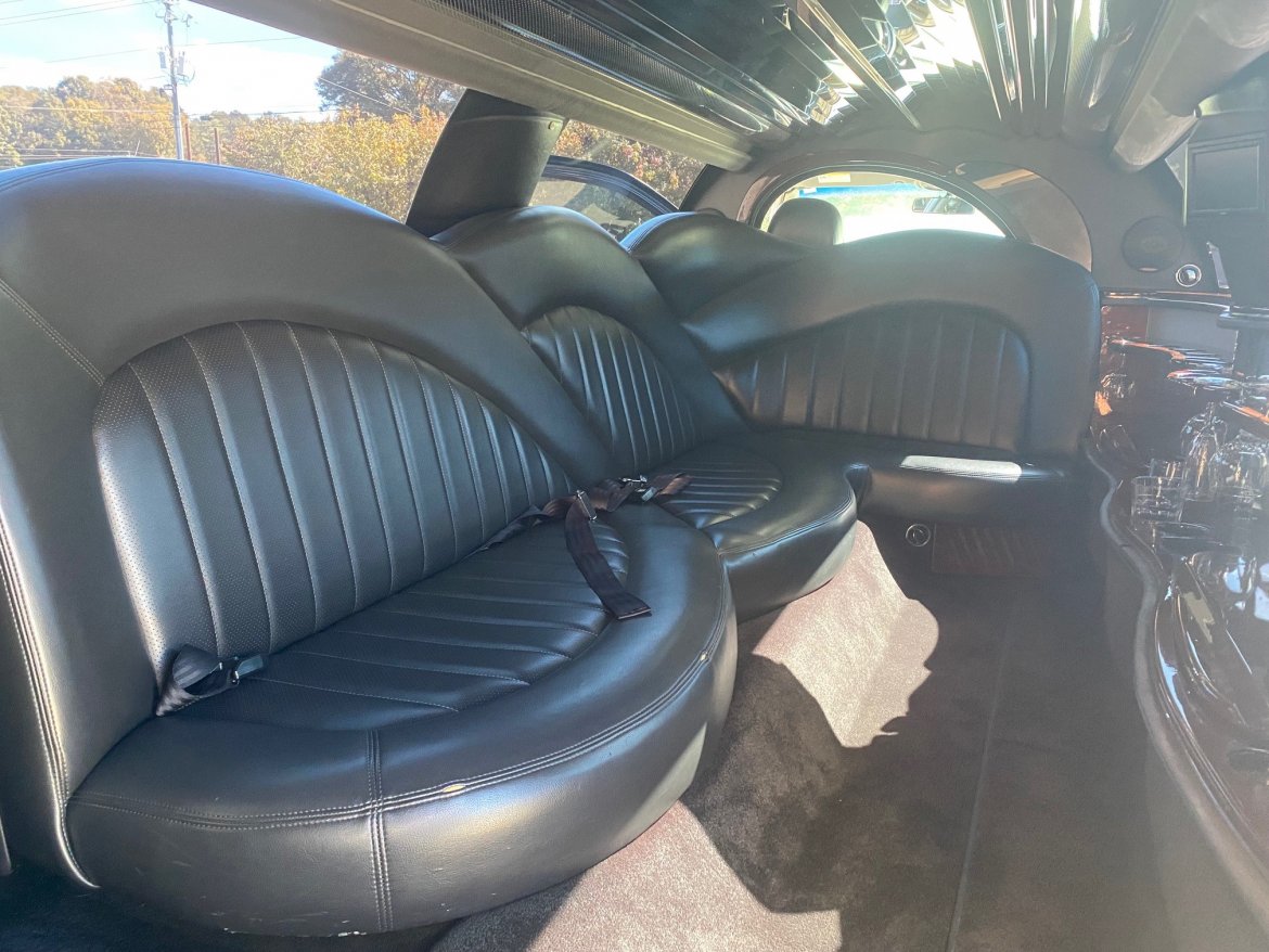 Limousine for Sale in Carrollton, GA - Photo 8