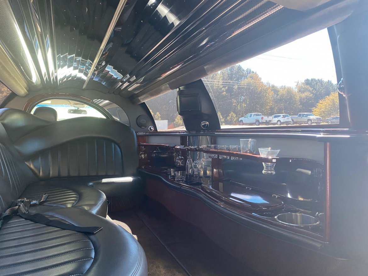 Limousine for Sale in Carrollton, GA - Photo 9