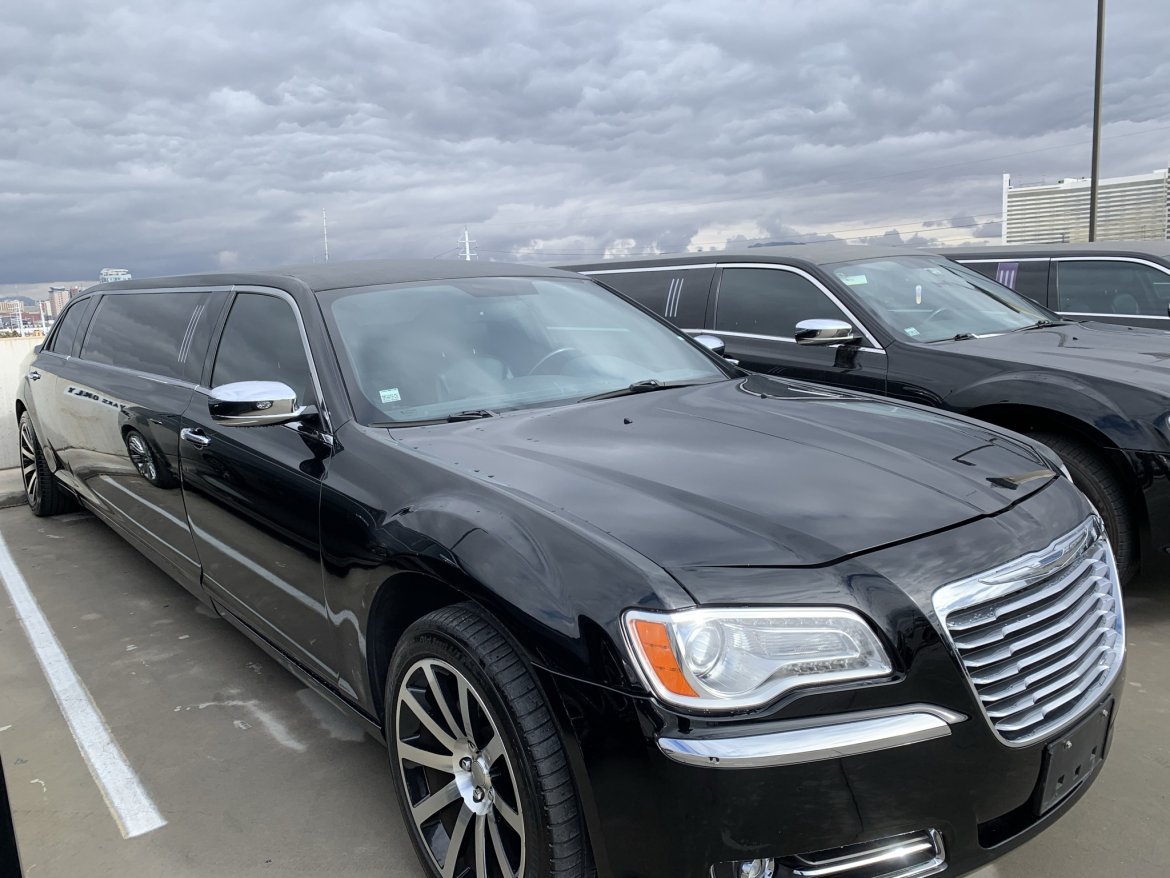 Limousine for Sale in Las Vegas, NV - Photo 2