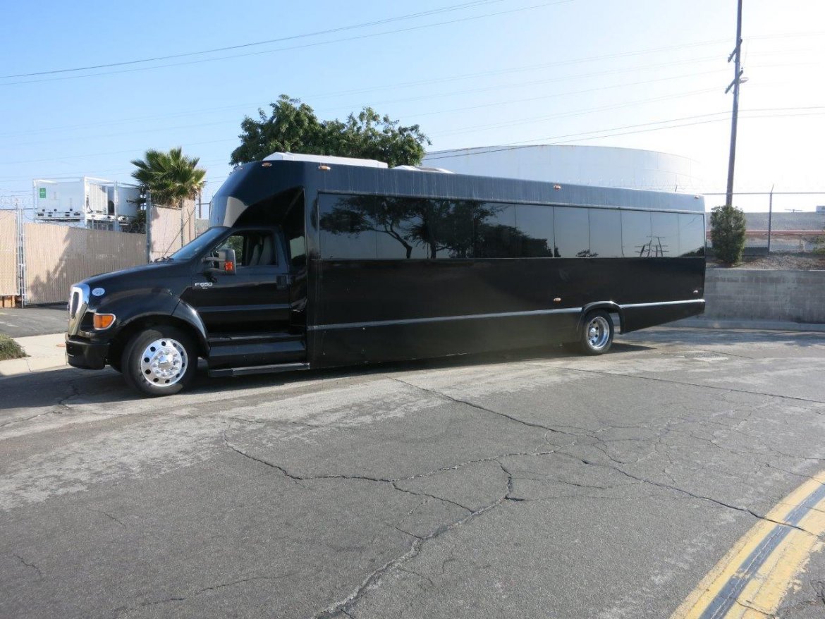 Shuttle Bus for Sale in CARSON, CA - Photo 4