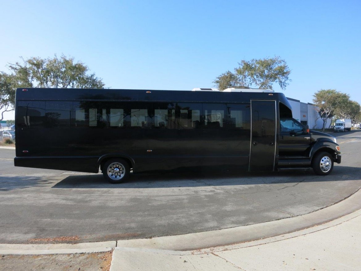 Shuttle Bus for Sale in CARSON, CA - Photo 9
