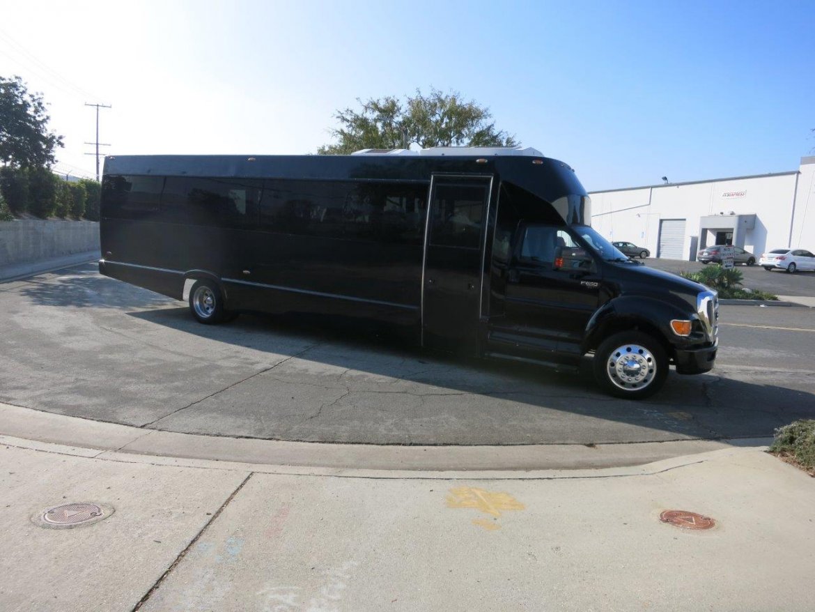 Shuttle Bus for Sale in CARSON, CA - Photo 10