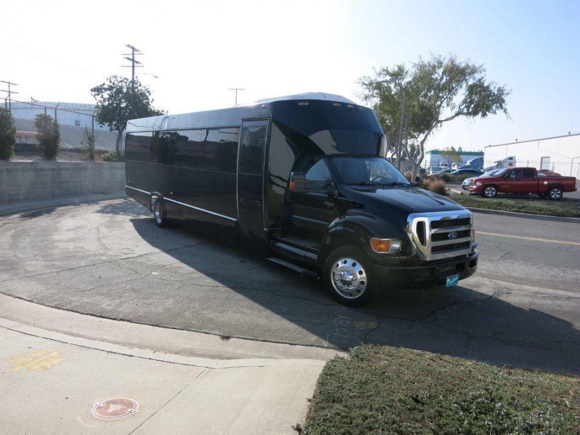 Shuttle Bus for Sale in CARSON, CA - Photo 11