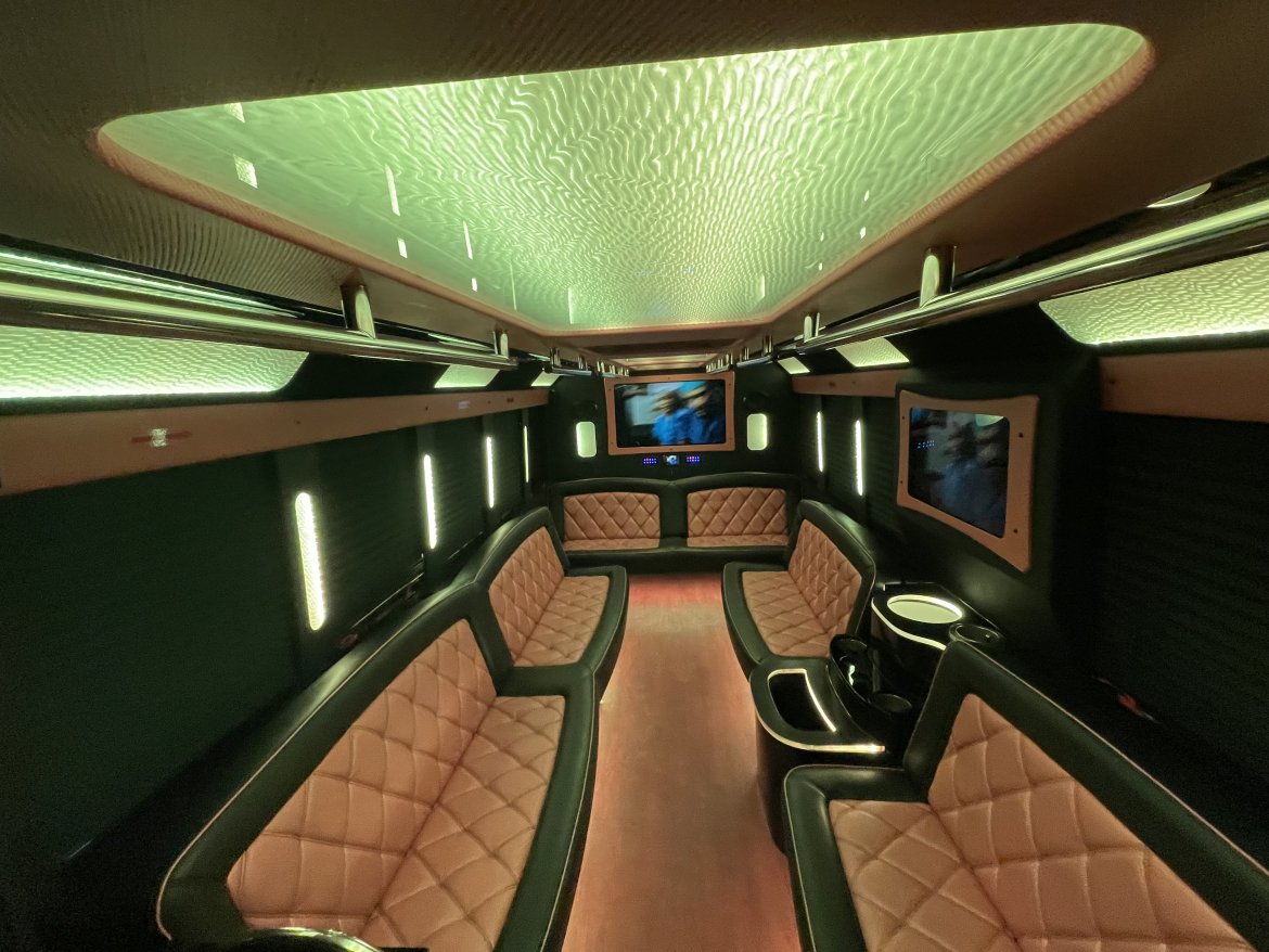 Limo Bus for Sale in Springfield, MO - Photo 26