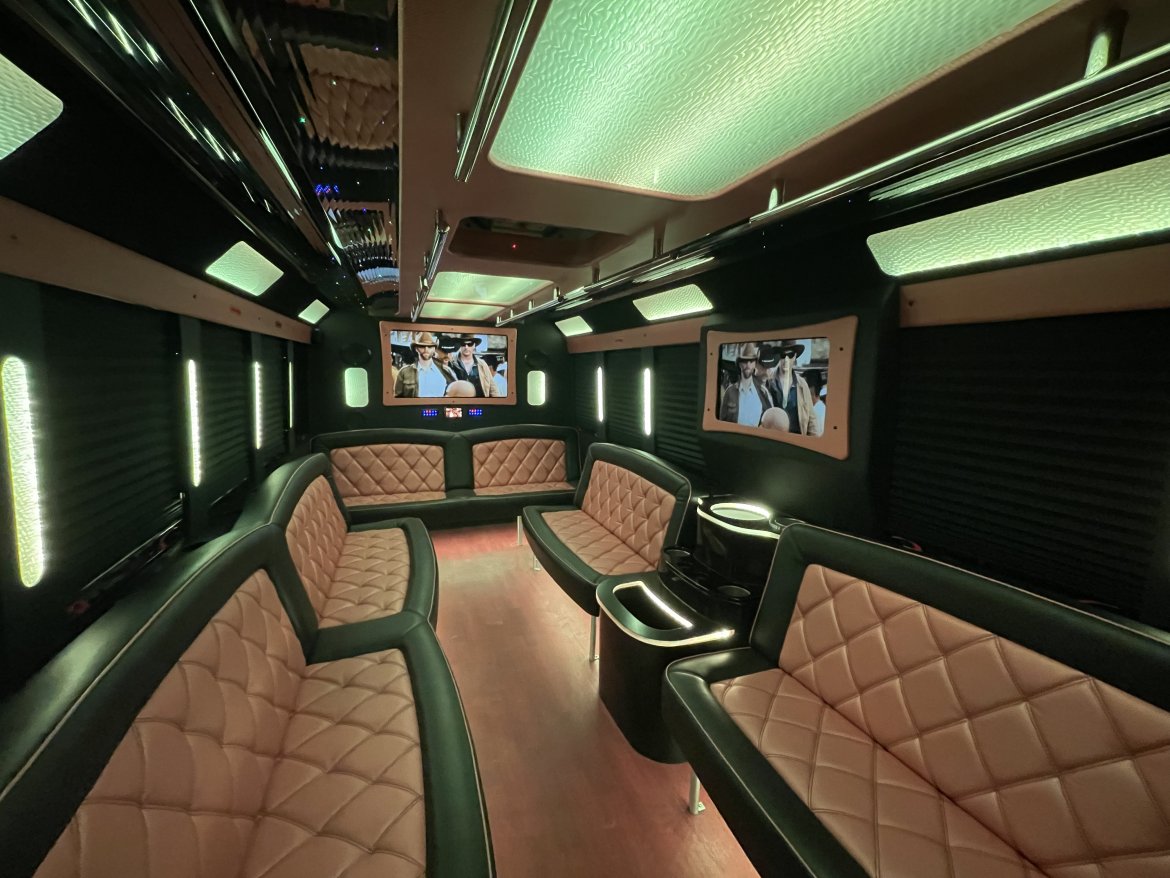 Limo Bus for Sale in Springfield, MO - Photo 30
