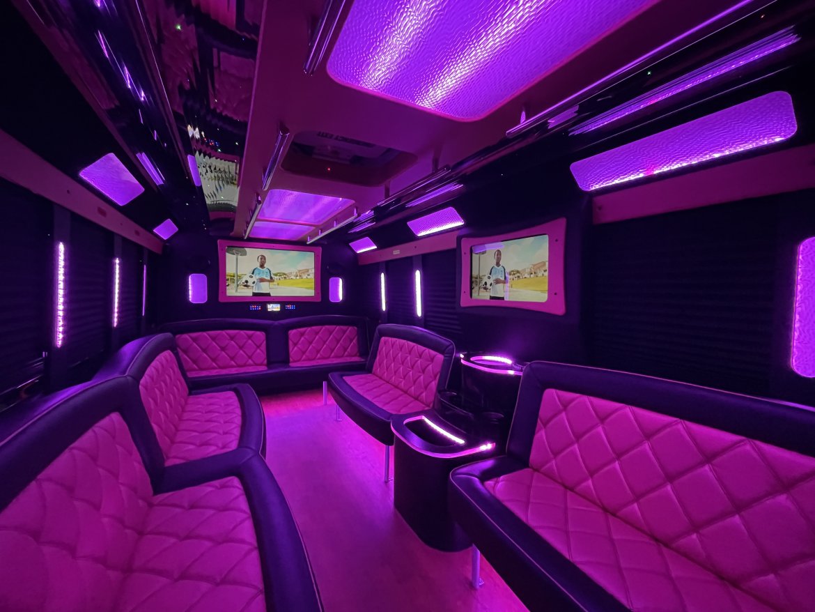Limo Bus for Sale in Springfield, MO - Photo 37