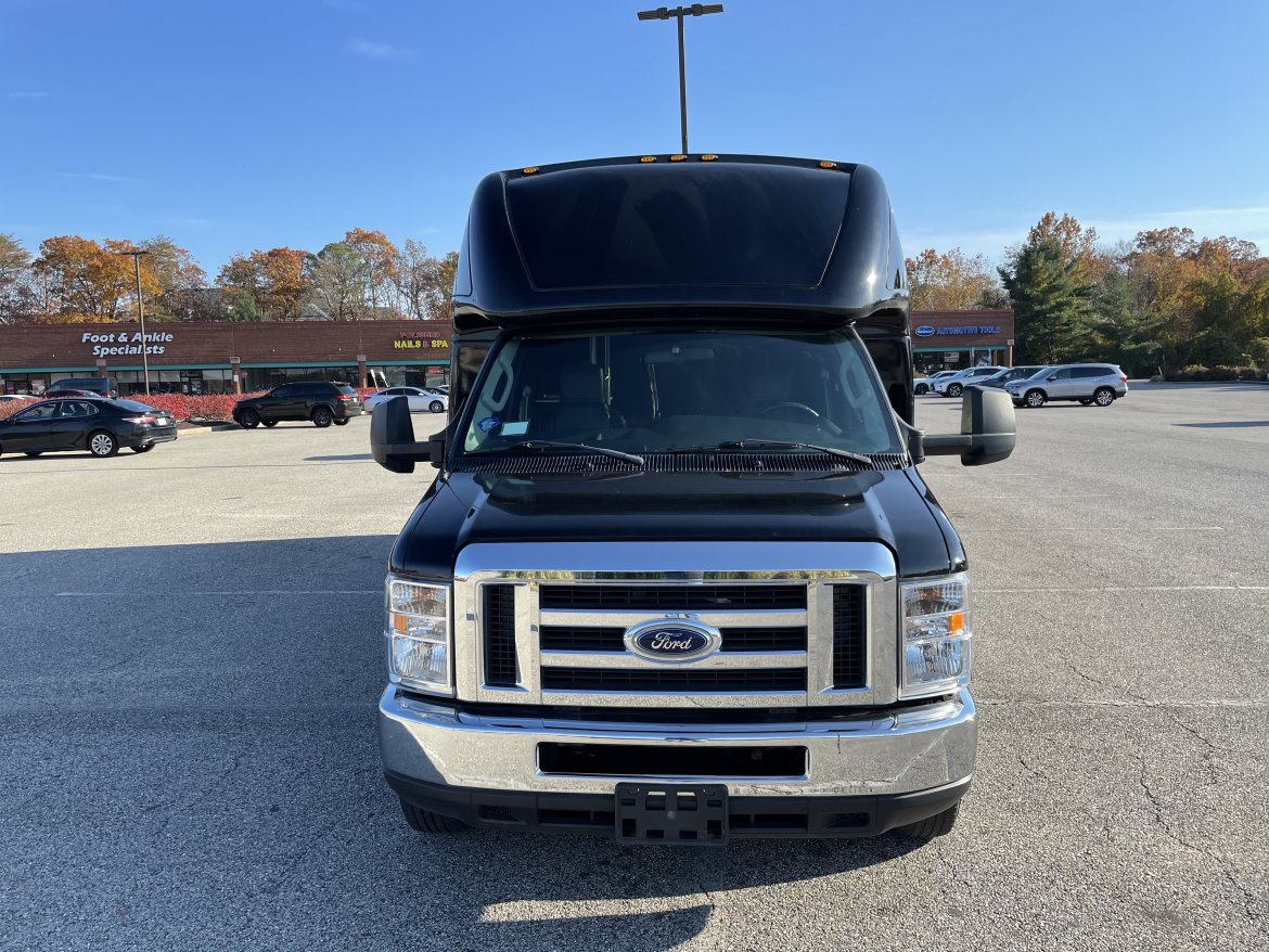Executive Shuttle for Sale in Pasadena, MD - Photo 6
