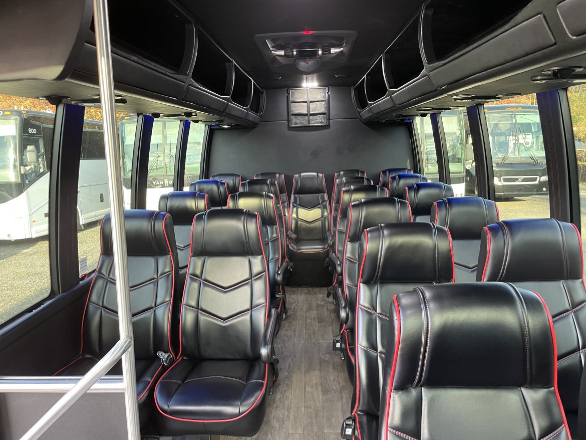 Executive Shuttle for Sale in Pasadena, MD - Photo 7