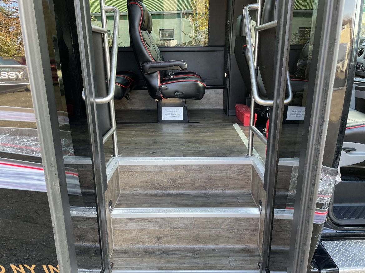 Executive Shuttle for Sale in Pasadena, MD - Photo 10