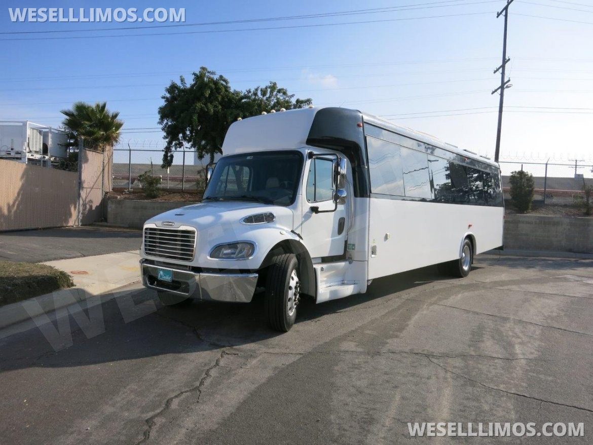 Photo of Motorcoach for sale: 2014 Freightliner M2 106 by Ameritrans