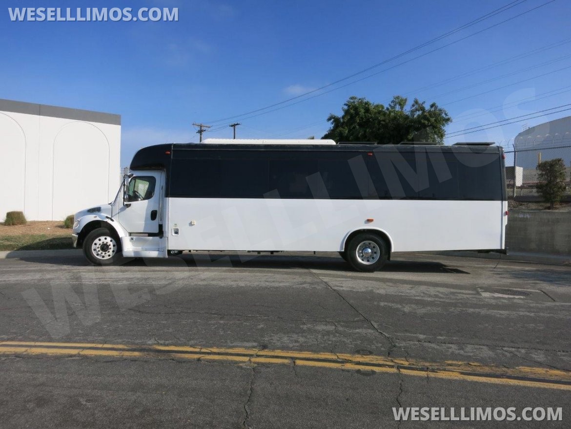 Photo of Motorcoach for sale: 2014 Freightliner M2 106 by Ameritrans
