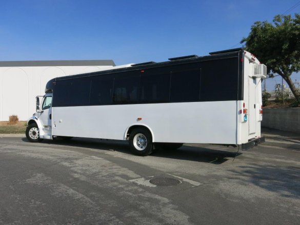 2014 Ameritrans Freightliner M2 106 RV Bus